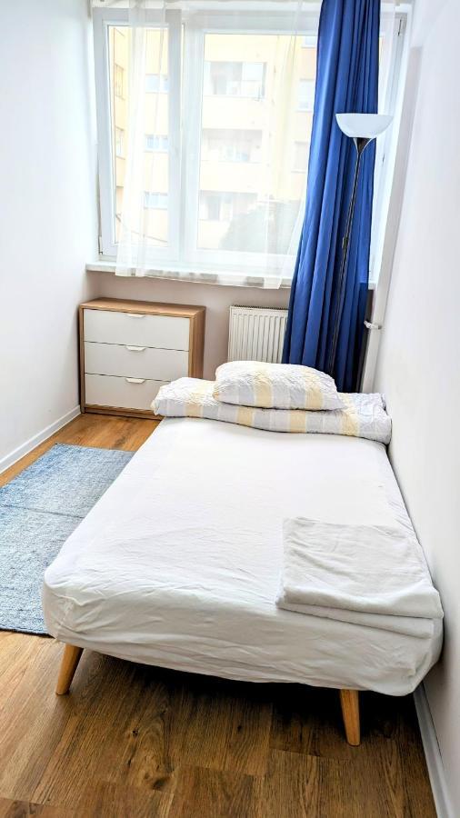 Ursus Rooms-Self Check-In Варшава Экстерьер фото