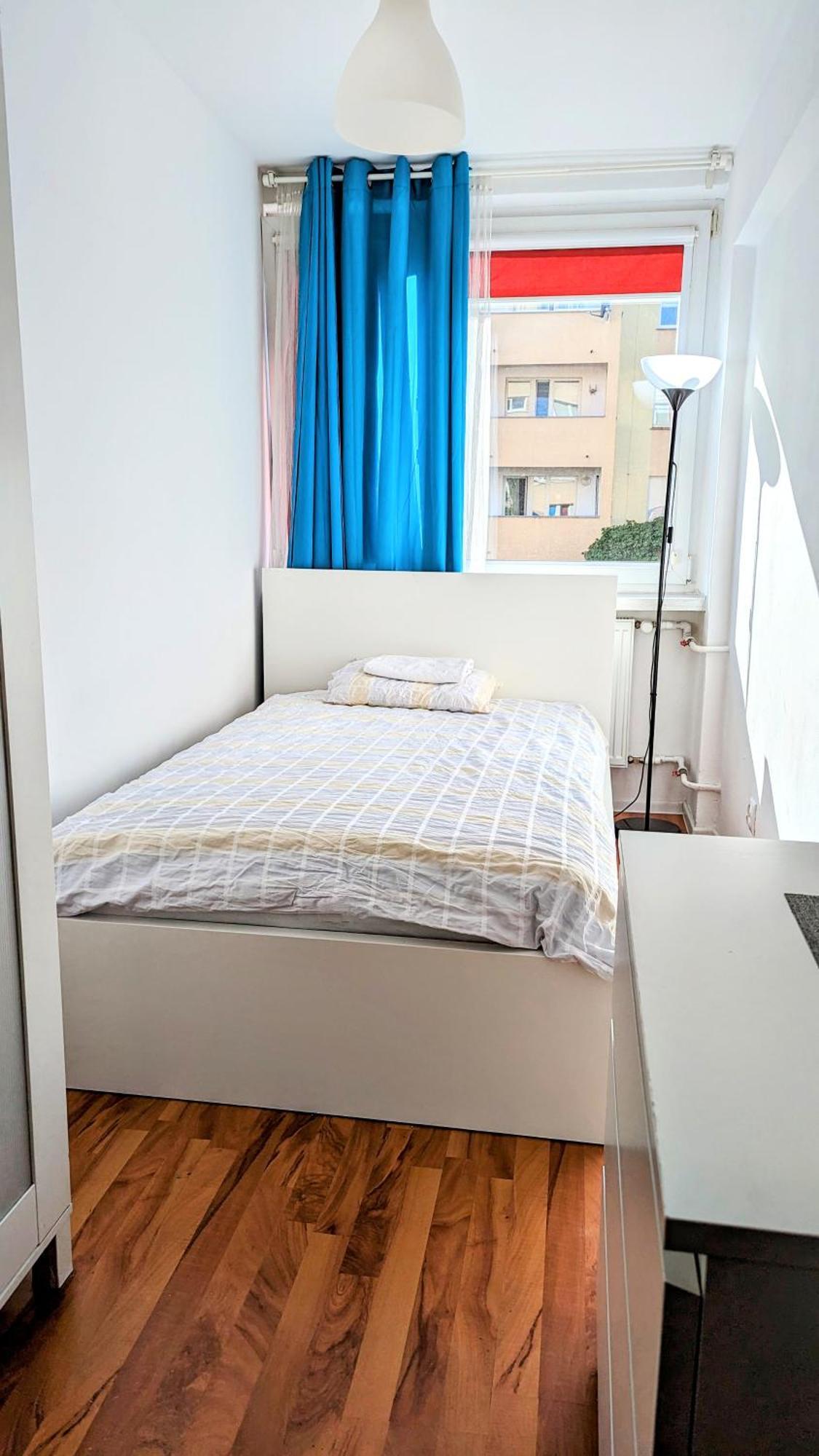 Ursus Rooms-Self Check-In Варшава Экстерьер фото